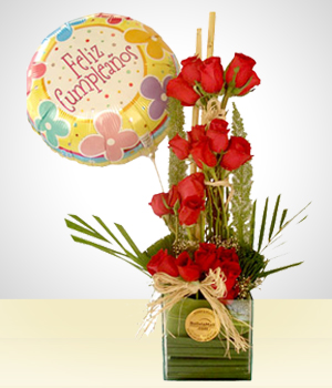 Globos y Peluches - Arreglo Ilusin: 12 Rosas + Globo